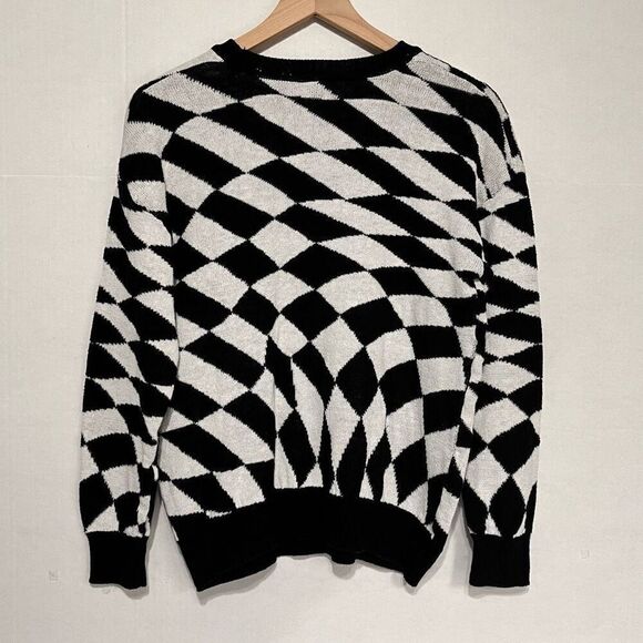 Disney Mickey Mouse Sweater   Sz M   EUC - Picture 2 of 4